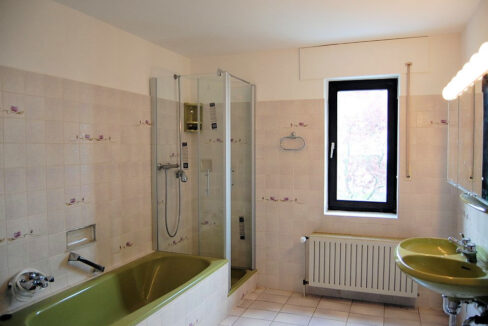 Badezimmer 1